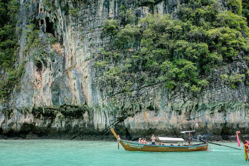 Phi Phi : Half Day By Speed Boat 4 hours Phi Phi Lay - Price and value: where the $58 per person really goes
