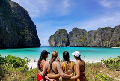 Phi Phi: Half-Day Speedboat Tour with Maya Bay & Snorkel - Where you meet and how the timing feels in real life