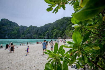 Phi Phi Island: Maya bay Sunset & Plankton by Speedboat - Meeting McDonald’s in Tonsai Bay and getting to Koh Phi Phi