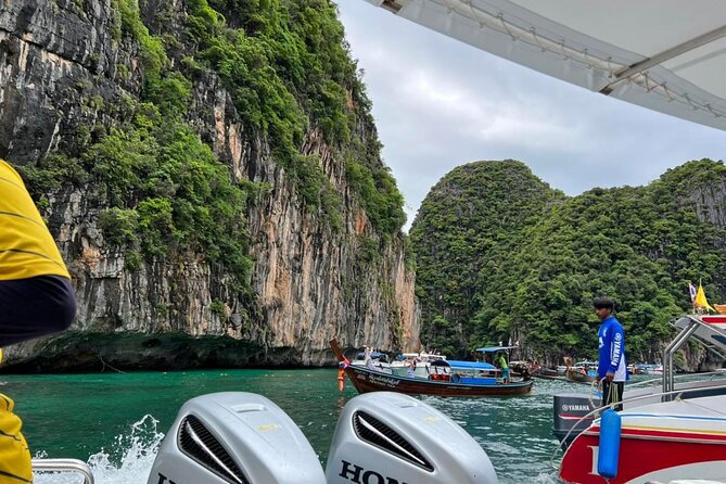 Phi Phi Islands and Maya Bay Tour by Speedboat from Krabi - Loh Samah Bay and Pileh Bay: When the limestone cliffs do the talking