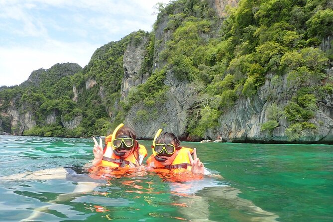 Phi Phi Islands Speedboat Full-Day Tour from Phuket+ Buffet Lunch - Monkey Beach: Cute Animals, Real Crowds, and Smart Behavior