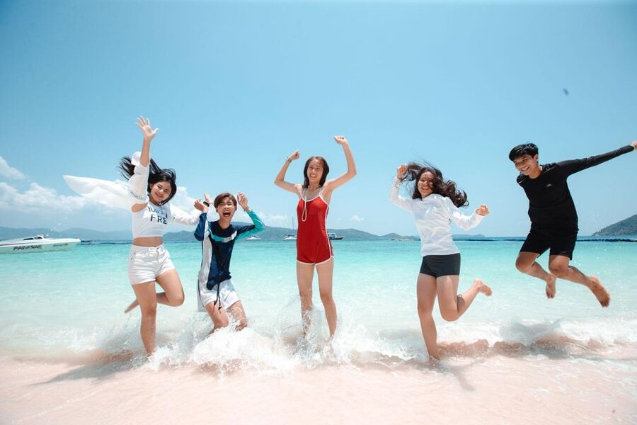 Phuket: Coral Island Half-Day Tour by Speedboat - Coral Island Half-Day: What You Actually Get in 4 Hours
