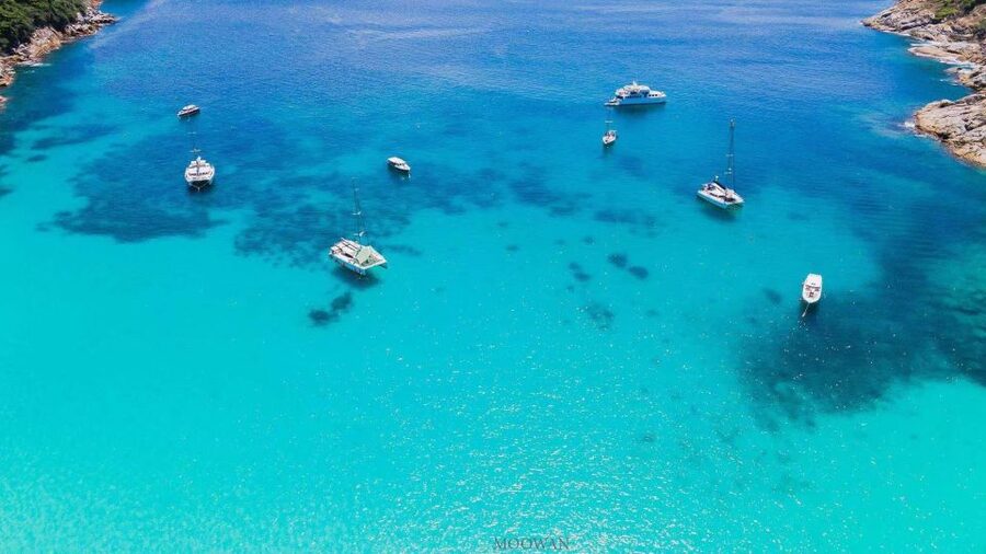 Phuket: Coral & Racha Islands Day Trip By Speedboat - Seas, Speedboat, and Comfort: How the Ride Can Affect the Day
