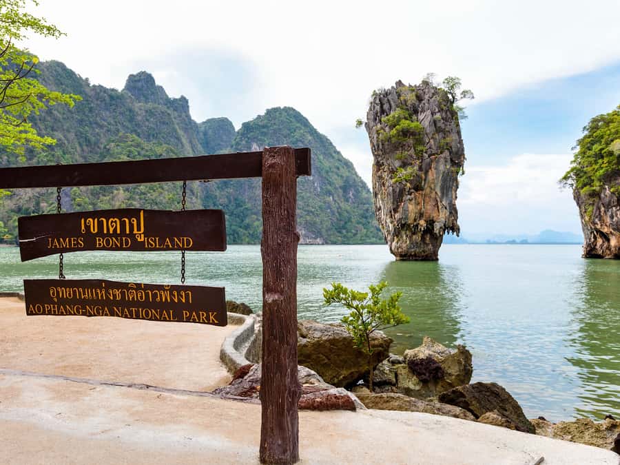 Phuket: James Bond Island, Floating Village Speedboat Tour - Panak and Hong Island: Canoeing Through Sea Caves