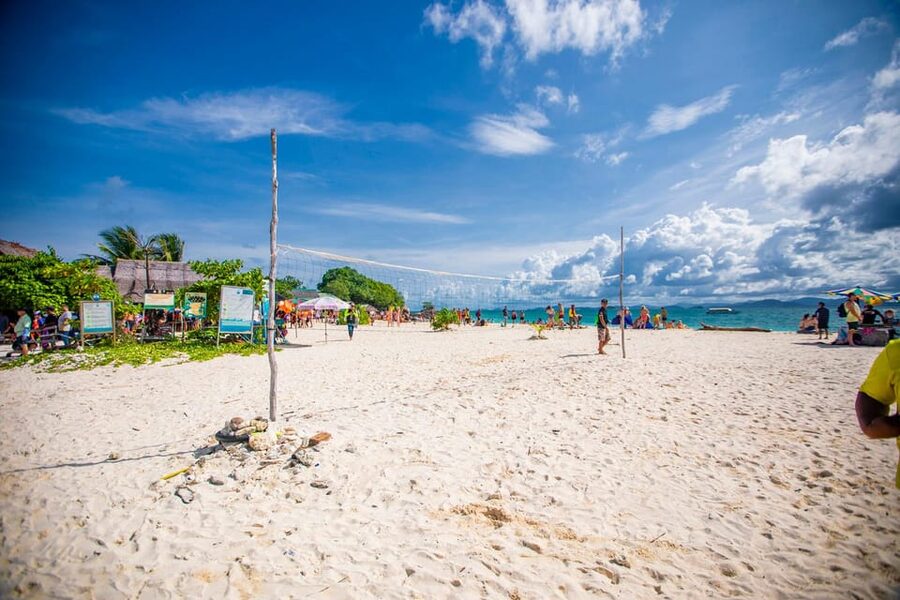 Phuket: Khai Islands Premium Speedboat Half Day Adventure - Crowd levels and comfort: the realistic trade-offs