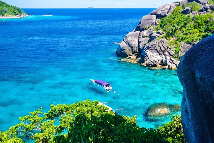 Phuket/Khao Lak: Speedboat Snorkel Tour to Similan Islands - Breakfast, Safety Briefing, and Gear: What You’ll Get Before the First Jump