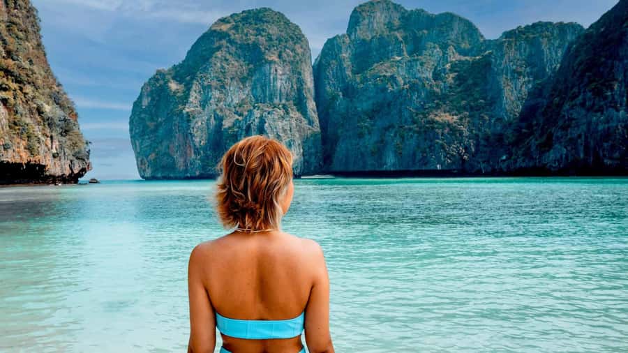 Phuket: Phi Phi Island Sunrise Group Speedboat Tour - Pileh Lagoon: Where Swimming Feels Like a Natural Pool