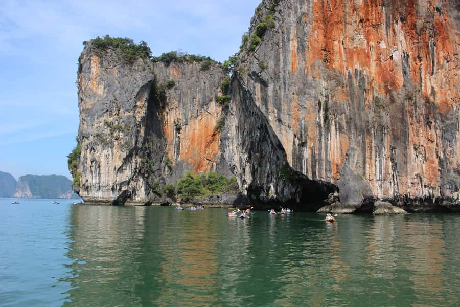 Phuket: Phi Phi & James Bond Island Combo Day Tour w/Lunch - The James Bond Island stop: iconic rocks, short time, good photos