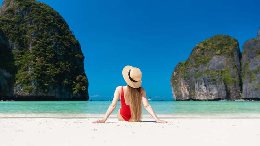 Phuket: Phi Phi Pileh Lagoon Bamboo Island by Speed Boat - Guide quality and small-group feel: where the day can swing