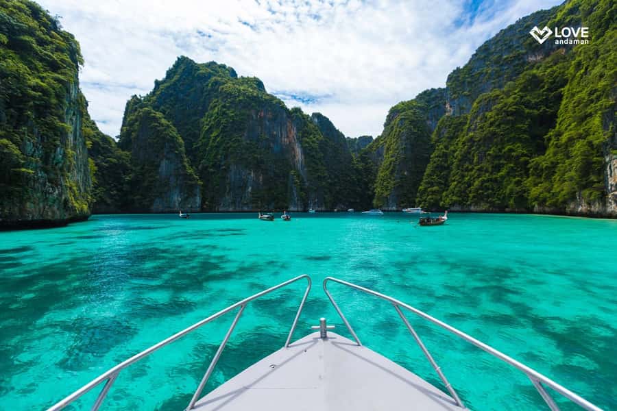 Phuket: Phi Phi Pileh Lagoon Bamboo Island by Speed Boat - Bamboo Island: powdery sand and a real chill finish