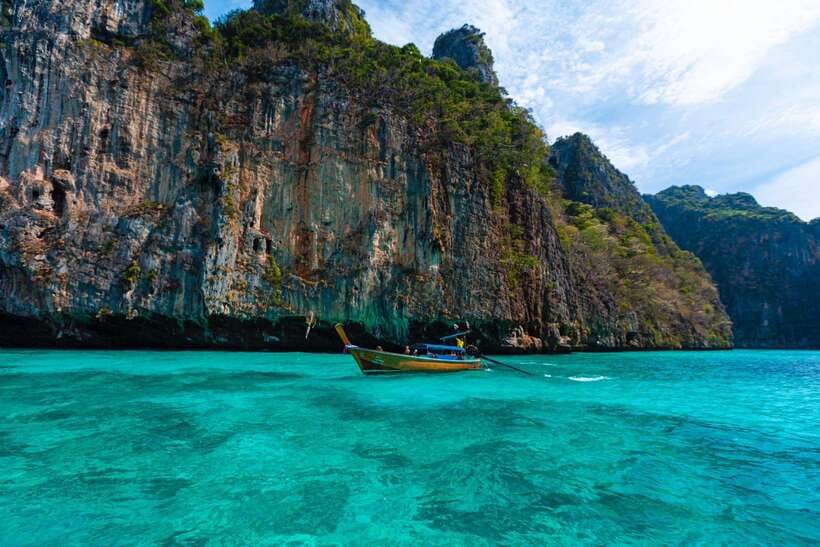 Phuket: PhiPhi, Maya Bay & Khai Island Day Tour with Lunch - Speedboat Reality: Packed Seats, Sea Conditions, and Safety