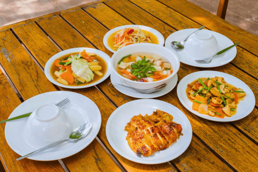 Phuket: Racha and Coral Islands Speedboat Trip with Lunch - What’s Included: The Stuff That Changes Your Day