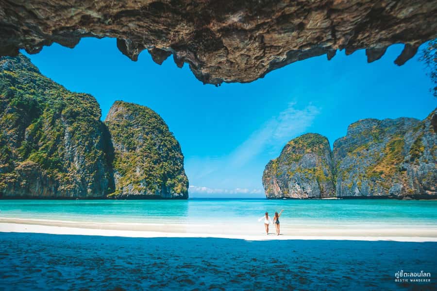 Phuket: Speedboat Day Trip to Phi Phi and Maya Bay - Comfort, safety, and who should avoid this boat tour