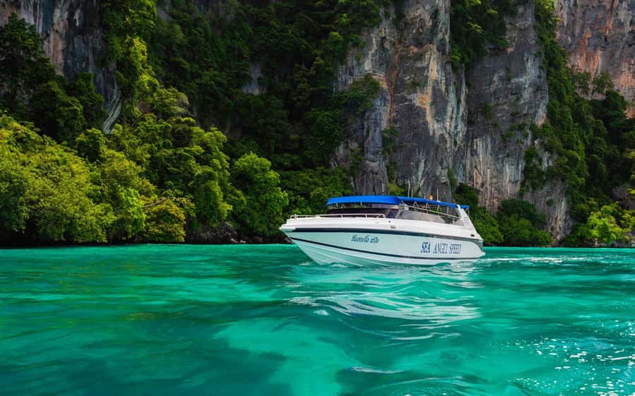 Phuket: Speedboat Day Trip to Phi Phi and Maya Bay - Maya Bay right now: what you can see when the beach is closed