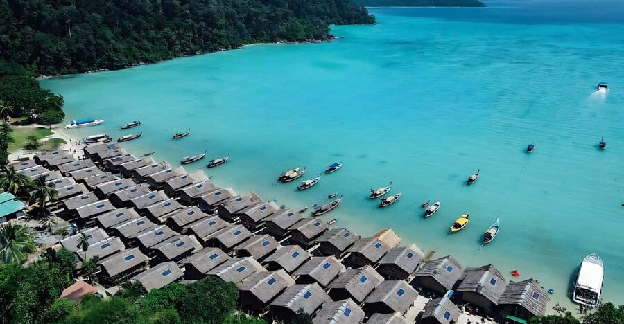 Phuket : Surin Island by Speedboat - Lunch in the park: where you refuel for round two