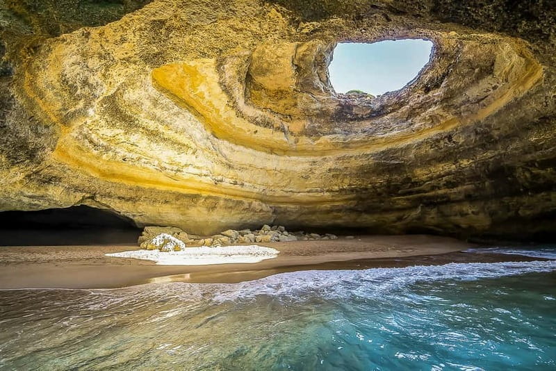 Portimão: Benagil Caves Speed Boat Tour with Sunset Option - Coastline passes: Fort of Santa Catarina to Ferragudo
