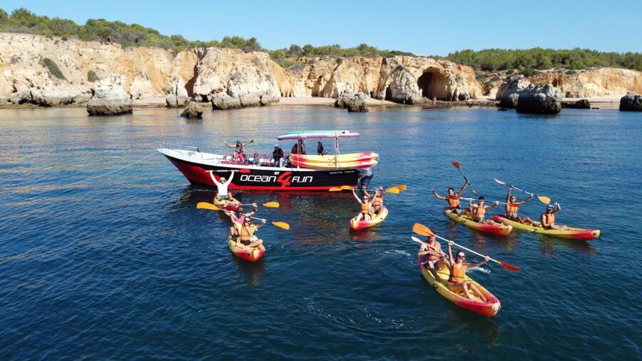 Portimão: Benagil Caves Speedboat and Kayak Guided Tour - The water stops you’ll care about: Swim time, breezes, and photo angles