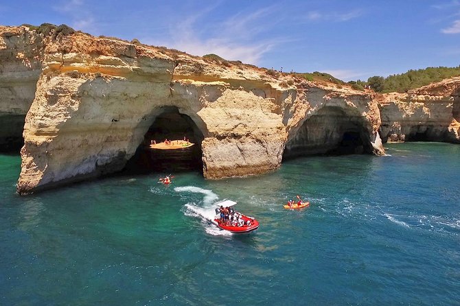 Portimão: Benagil Caves Speedboat Tour - Atlantis Tours meet-up: how to start smoothly in Portimão