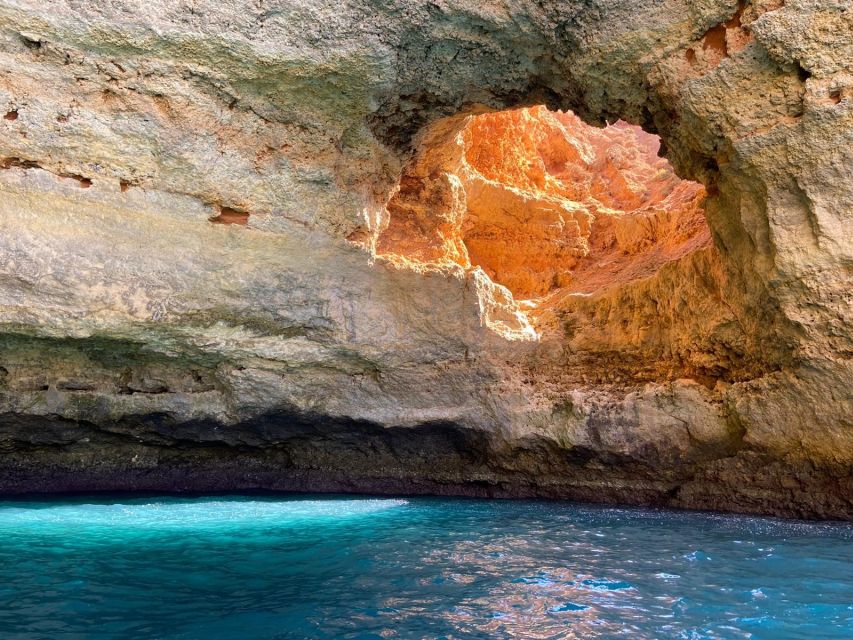 Portimão: Benagil Sea Caves Speedboat Adventure Tour - Who this Benagil speedboat suits best