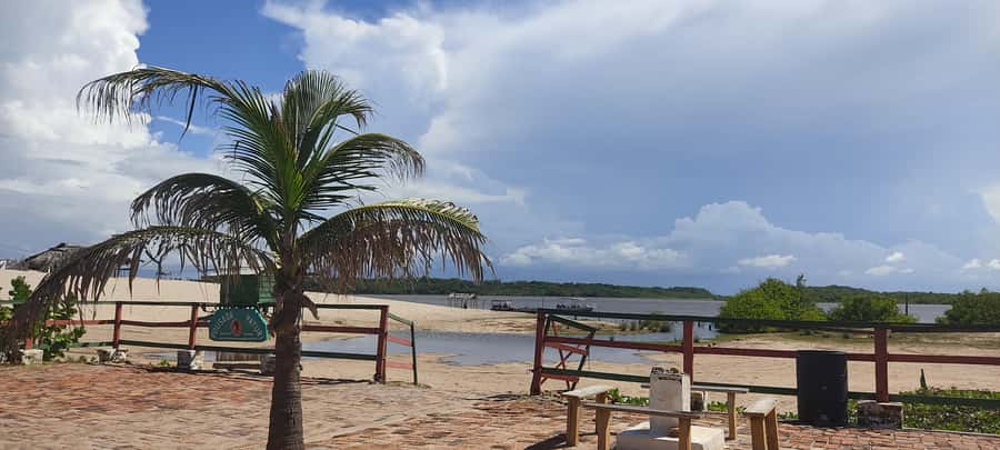 Preguicas River Speedboat Tour - Vassouras and Farol de Mandacaru: village + landmark rhythm