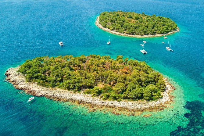 Private 3 islands Tour With Speed boat to Blue Lagoon and Solta from Split or Trogir - Why this private speedboat day works so well from Split or Trogir
