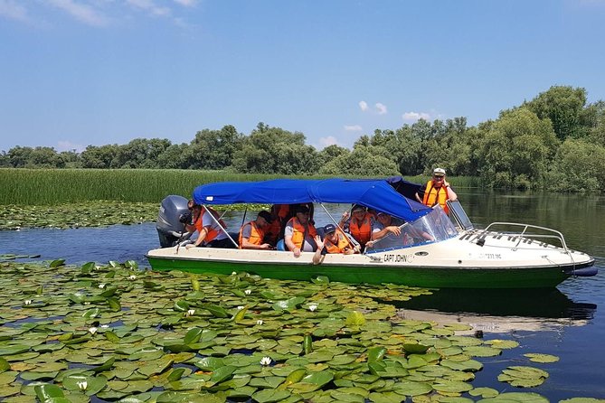PRIVATE 4-5h speedboat tour to the village Mila23 - Private Speedboat to Mila 23: Why This Village Needs a Guide