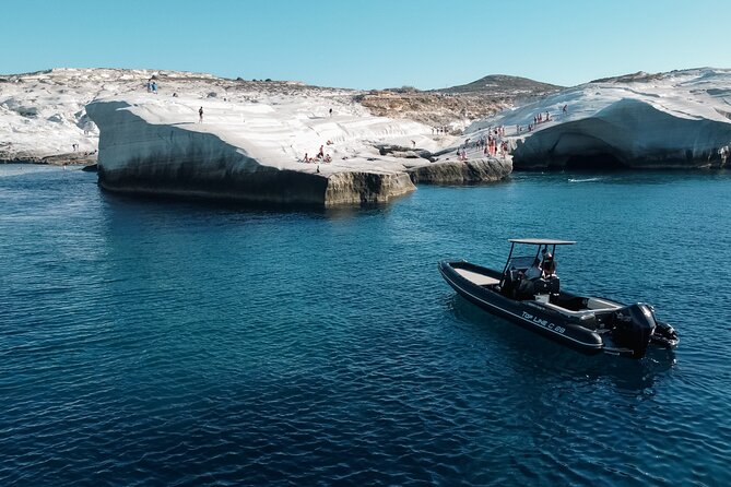 Private Cruise with Speedboat: Milos- Polyaigos- Kimolos - Stop 1: Gerakas Beach for a quick first swim