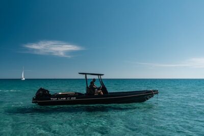 Private Cruise with Speedboat: Milos- Polyaigos- Kimolos - Your day at sea: how the timing actually works