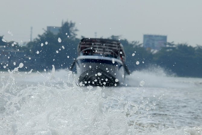 Private Cu Chi Tunnels tour by Luxury Speedboat - Inside the Cu Chi Tunnels: more than photos