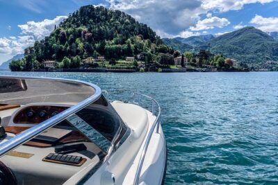 Private guided speedboat cruise on Lake Como from 1H to 4H - Isola Comacina and the safe swim plan