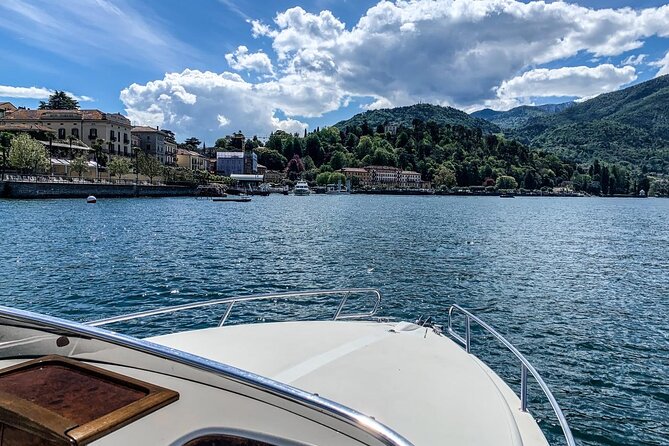 Private guided speedboat cruise on Lake Como from 1H to 4H - Ossuccio and the “seen-from-the-water” villa run