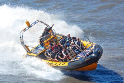 PRIVATE HIRE SPEEDBOAT 'THAMES BARRIER EXPERIENCE - 70 minutes from Embankment - 70 Minutes to the Barrier: How the Ride Really Feels