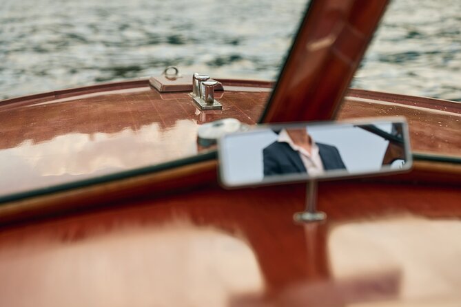 Private Lake Como Wooden Speedboat Tour with Aperitif - Price and value: is $221.38 per person worth it?