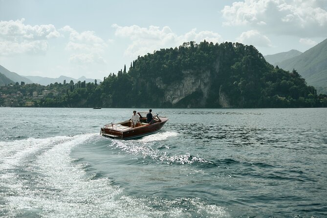 Private Lake Como Wooden Speedboat Tour with Aperitif - The aperitif onboard: when it hits and how it changes the vibe