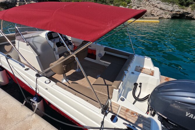 Private luxury speedboat tour-Islands, caves, beaches, snorkeling - Koločep Island caves: Blue cave color and snorkel-ready stops