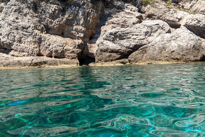 Private luxury speedboat tour-Islands, caves, beaches, snorkeling - Sunj Beach and Lokrum: relaxing finishes with an optional twist
