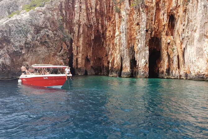 Private Red Rocks and Pakleni Islands beach hopping speedboat tour - What’s Included, What’s Not, and What to Bring