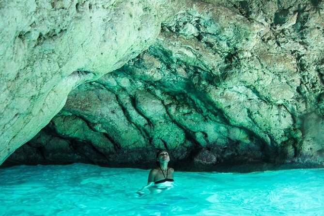 Private Speed Boat Tour to Blue Cave & Pakleni islands - A private speedboat day from Hvar: how the timing really works