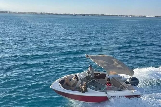 private speedboat 3 hours to dolphin house - Hurghada - Dolphin Time: Spotting, Photos, and Swimming in Their Habitat