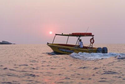 Private Speedboat 3hrs Blue Lagoon, Crystal Lagoon & Caves - Blue Lagoon and Cominotto: where swimming time feels effortless