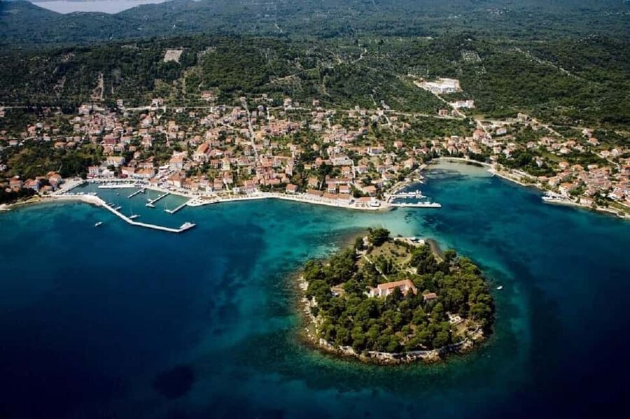 Private speedboat adventure to Zadar Islands with drinks - Preko time: swimming, snorkeling, and island views