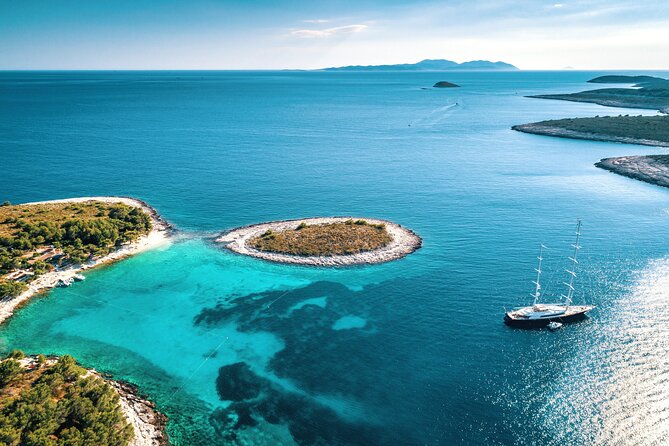 Private speedboat custome-made tour / from Trogir and Split - Snorkeling equipment and safety jackets: included, so travel lighter