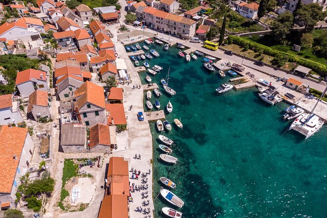 Private speedboat custome-made tour / from Trogir and Split - Comfort, safety, and handling wind and waves