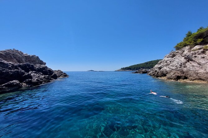 Private Speedboat Tour- Blue cave, sandy beaches and snorkelling - Price, Fuel Surcharges, and Avoiding Surprise Costs
