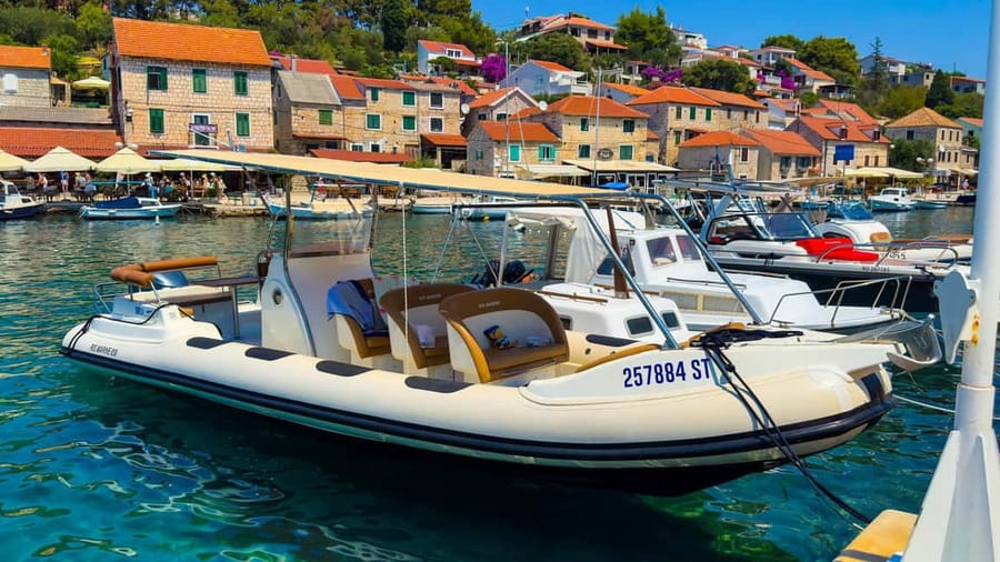 Private Speedboat Tour: Blue Lagoon & 3 Islands from Split - Onboard comfort and included extras that actually matter