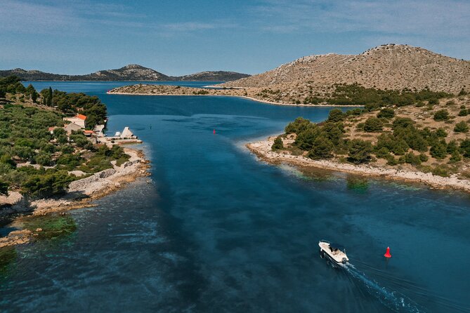 Private speedboat tour : Sakarun beach, Dugi otok, Golubinka Cave - Army tunnel area lunch-time option and the bonus scenic breaks