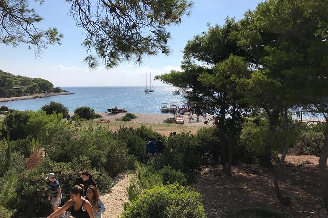 Private speedboat tour to Blue cave, Vis and Hvar - Tickets, lunch, and what you should plan to bring