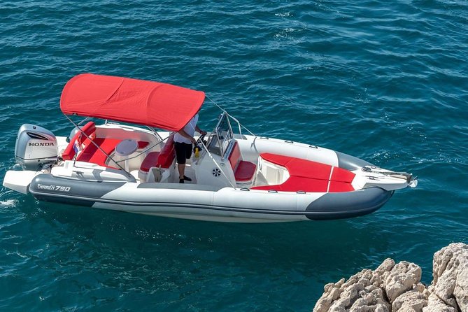 Private speedboat tour to Blue cave, Vis and Hvar - Who should book this private speedboat day (and who might want a different option)