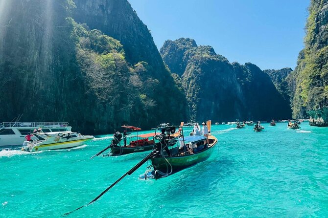 Private Speedboat Tour to Phi Phi Islands From Krabi - The ride to Phi Phi Leh: built for speed, run by conditions