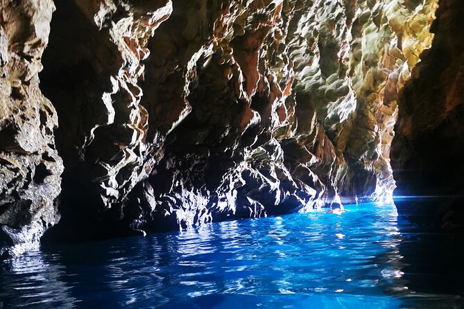 Private Speedboat tour to Sakarun Bay and Golubinka cave - Sakarun Bay: why white sand and shallow water are the whole point